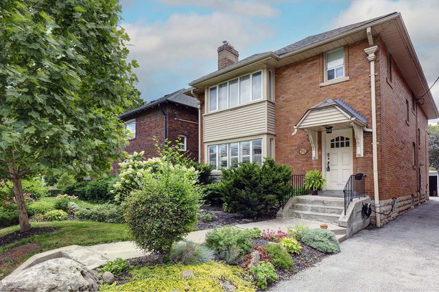 MAIN - 872 Avenue Road