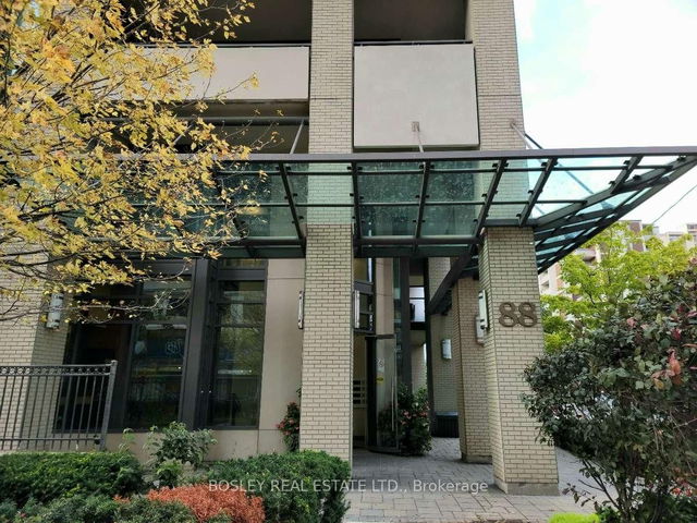 215 - 88 Broadway Avenue