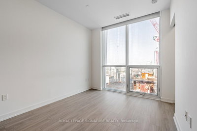 Unit 3203 — 1 Yorkville Avenue — photo 4