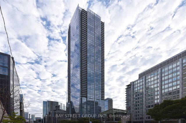 2202 - 180 University Avenue