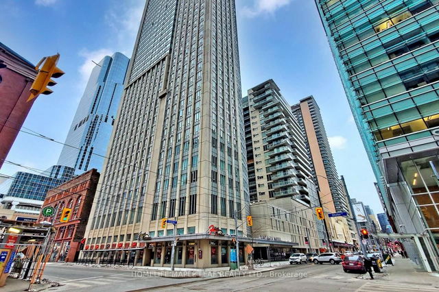3505 - 210 Victoria Street