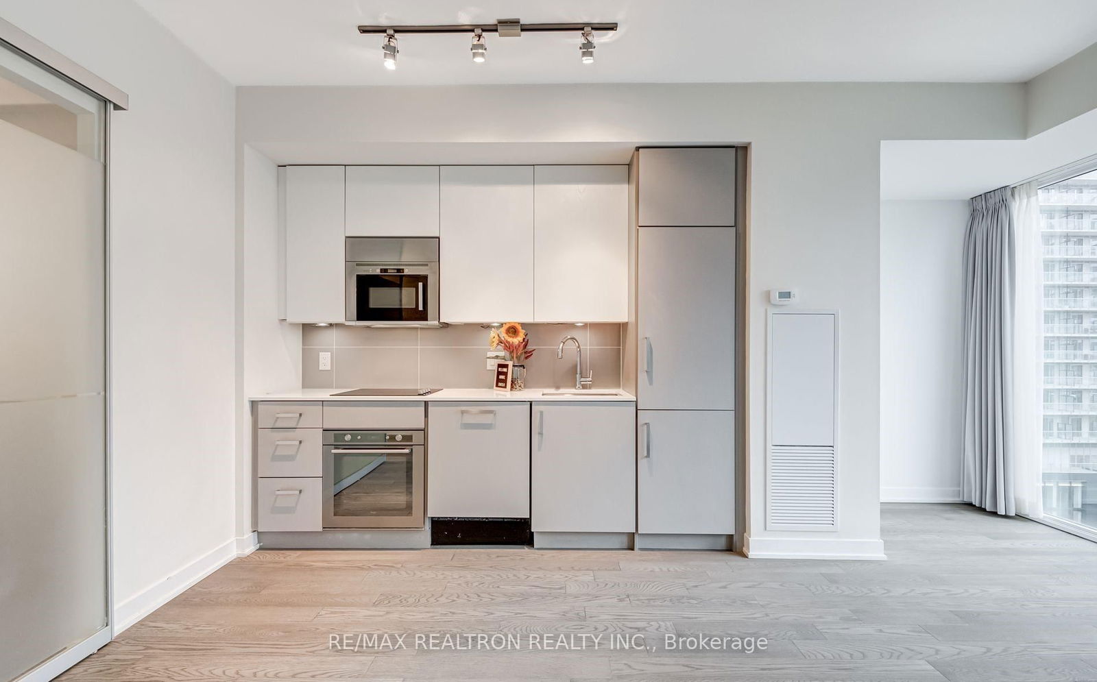 Condo for lease at 903-17 Dundonald Street, Toronto, Church-Yonge Corridor, M4Y 1K3 - MLS: C12129070