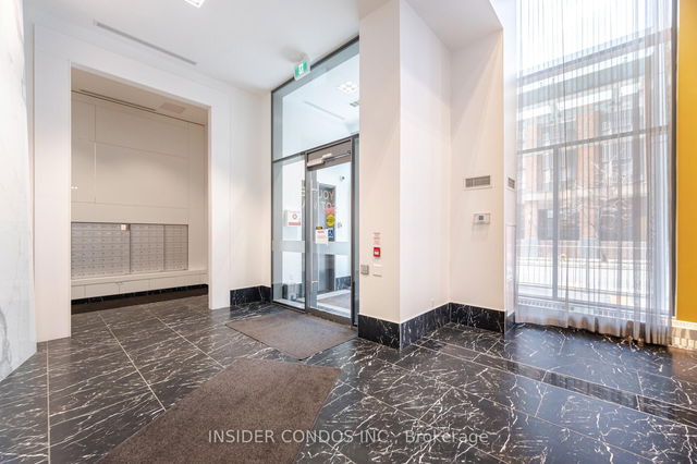 432 - 135 Lower Sherbourne Street