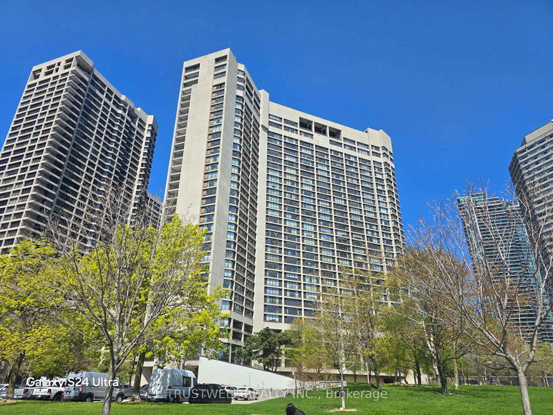 Unit 3240 — 33 Harbour Sq, Toronto - Waterfront Communities C1 image-0-0