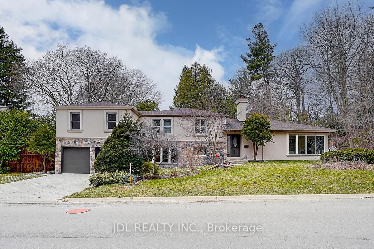 Detached House for sale at 54 Plymbridge Road, Toronto, Bridle Path-Sunnybrook-York Mills, M2P 1A3 - MLS: C12129264