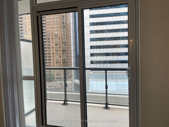 612 - 4955 Yonge Street