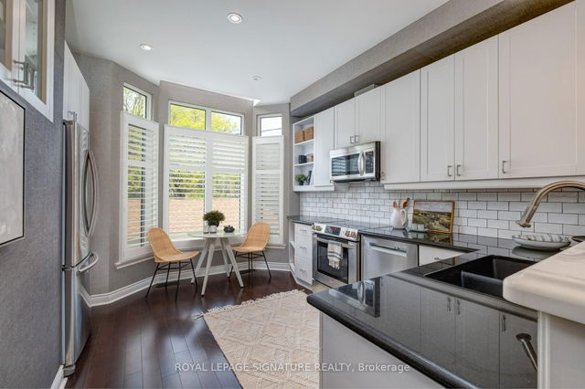 7 SHAFTESBURY Place