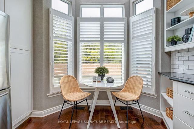 7 SHAFTESBURY Place