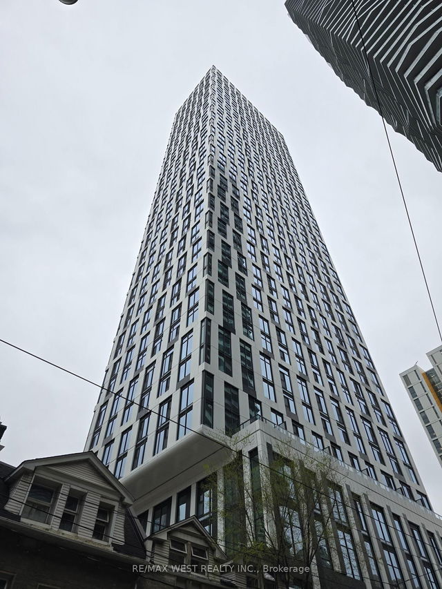 2708 - 252 Church Street