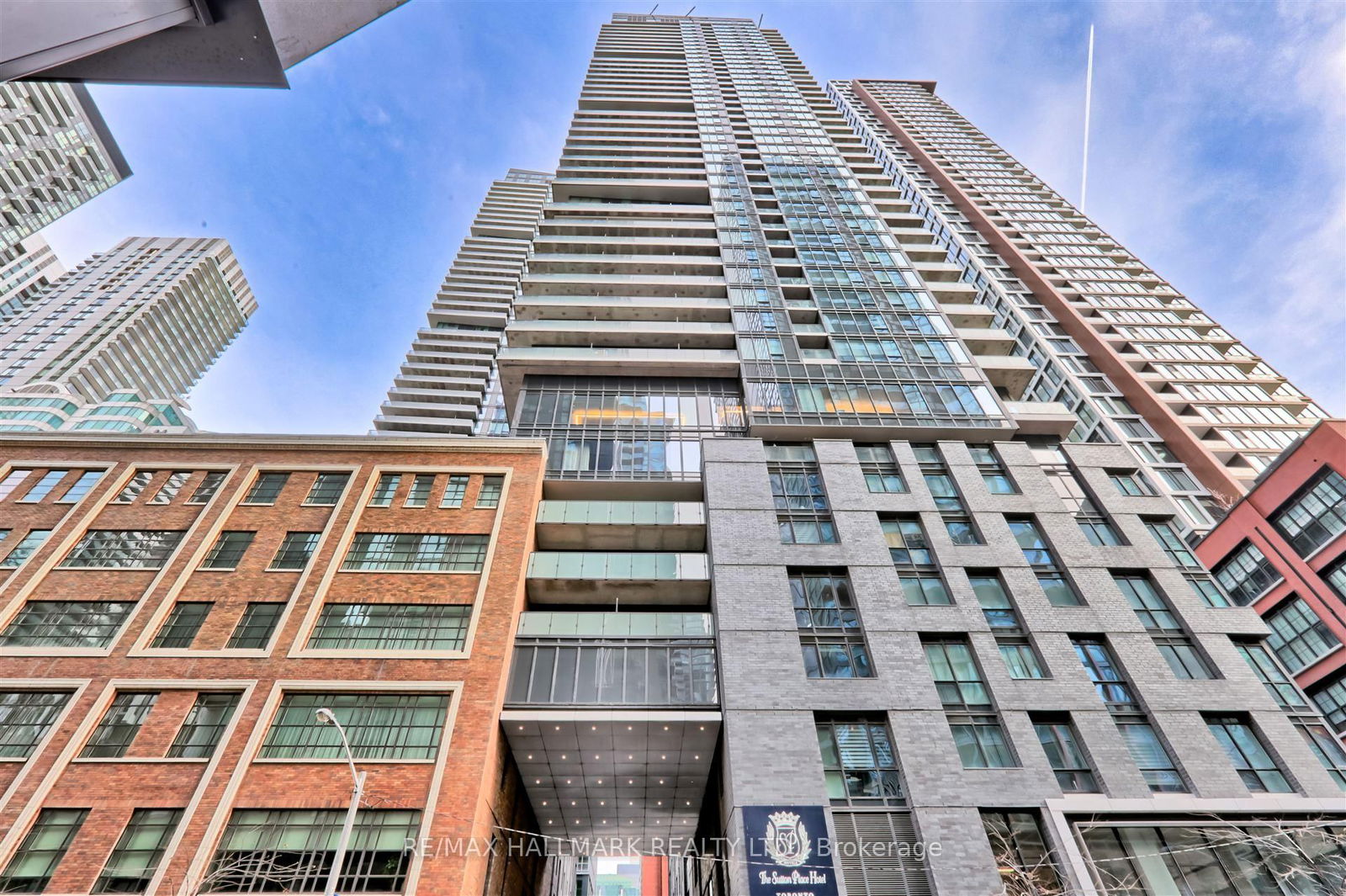 Condo for sale at 2507-125 Blue Jays Way, Toronto, Waterfront Communities C1, M5V 0L7 - MLS: C12129635