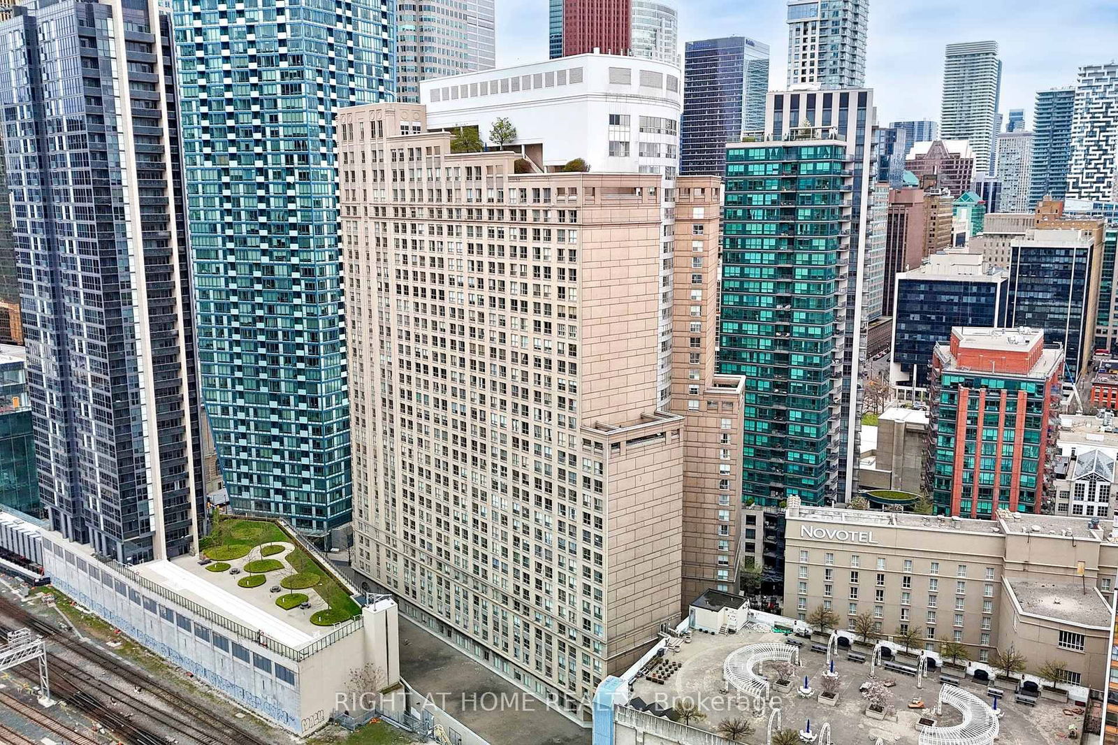 Condo for sale at 2316-25 The Esplanade, Toronto, Waterfront Communities C8, M5E 1W5 - MLS: C12129647