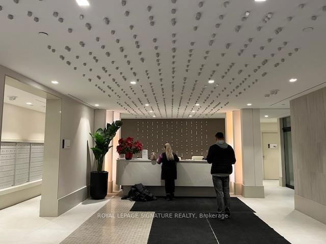 1112 - 2020 Bathurst Street