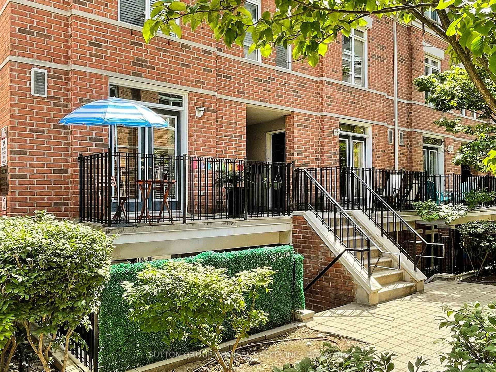 Townhouse for sale at 152-415 Jarvis Street, Toronto, Cabbagetown-South St. James Town, M4Y 3C1 - MLS: C12129784