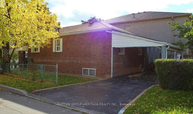 36 Bartley (Main Level) Drive