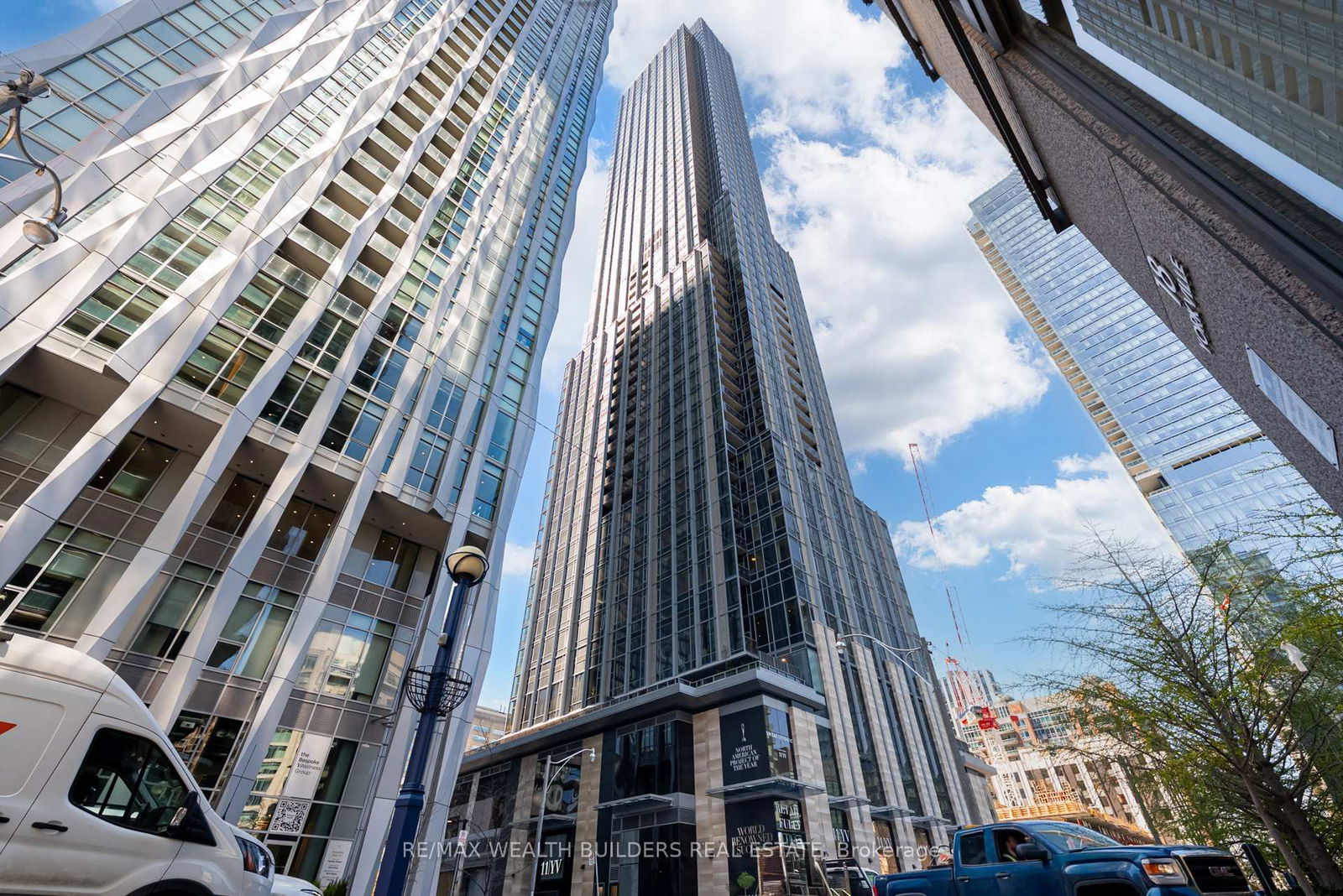 Condo for lease at 4205-11 Yorkville Avenue, Toronto, Annex, M4W 0B7 - MLS: C12129950