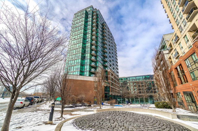 713N - 1169 Queen Street