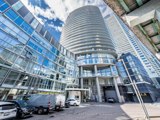 1603 - 38 Dan Leckie Way