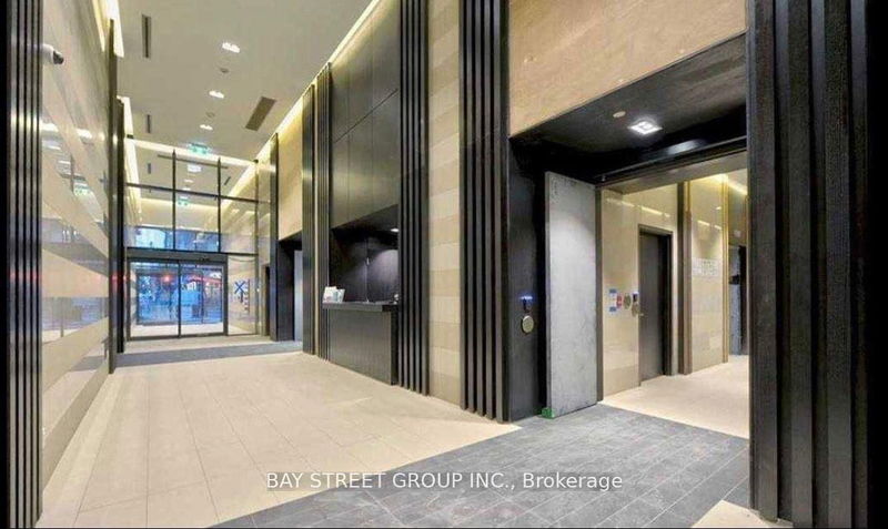 home for lease on 4805-501 Yonge Street