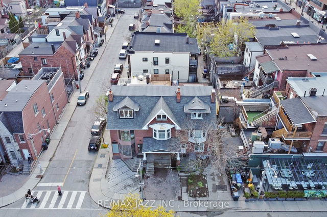 36 Clinton Street