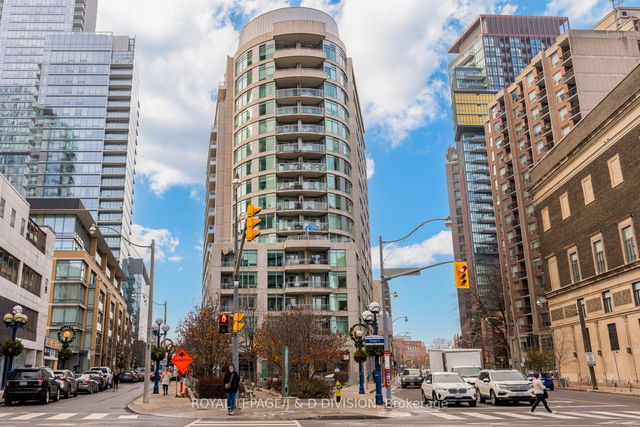 PH108 - 8 Scollard Street