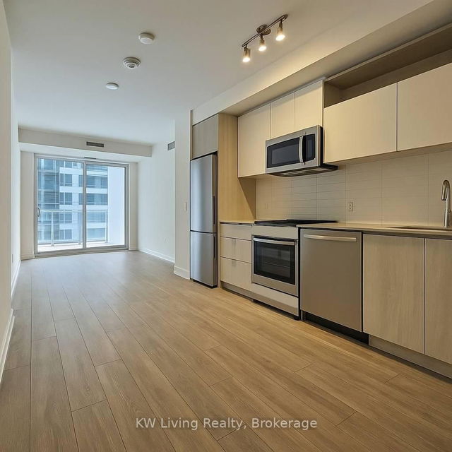 2010 - 70 Princess Street