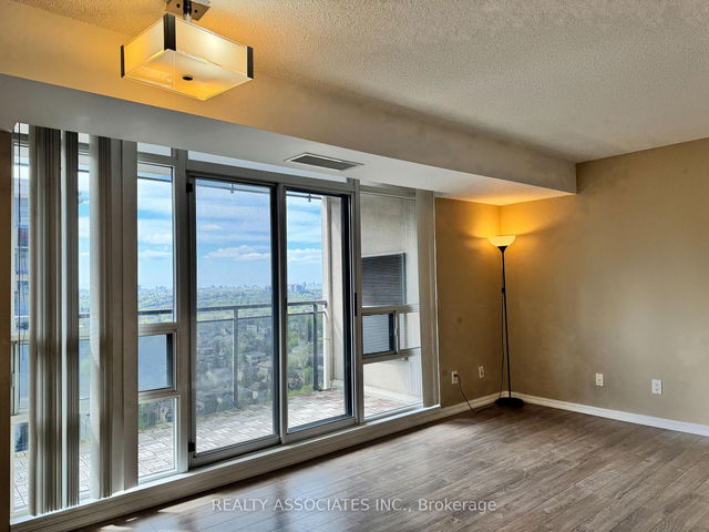 2811 - 153 Beecroft Road