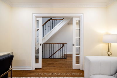 537 Deloraine Ave, Toronto - Bedford Park-Nortown image-0-4