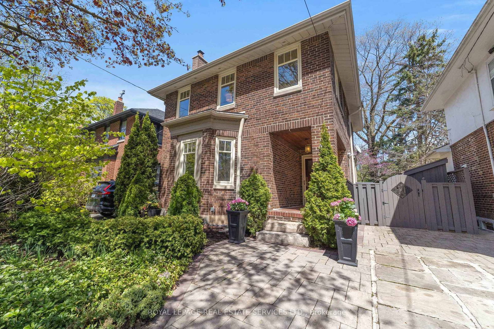 Detached House for sale at 11 St Hildas Avenue, Toronto, Lawrence Park South, M4N 2P3 - MLS: C12130338