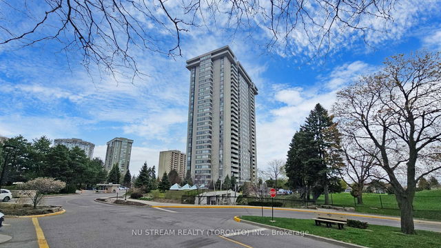 2406 - 1555 Finch Avenue