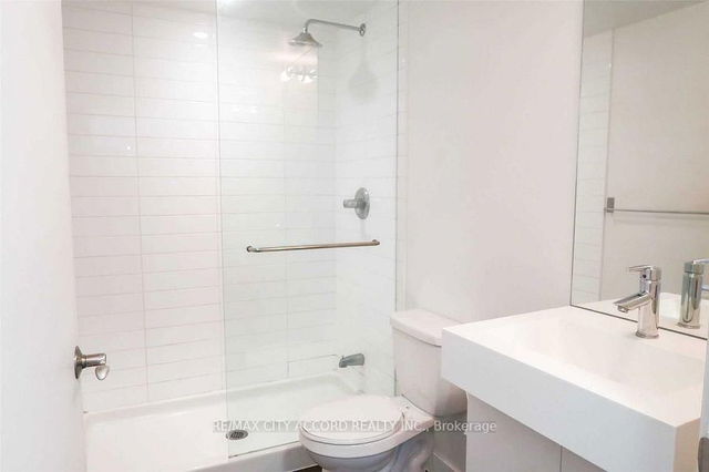 602 - 38 Dan Leckie Way