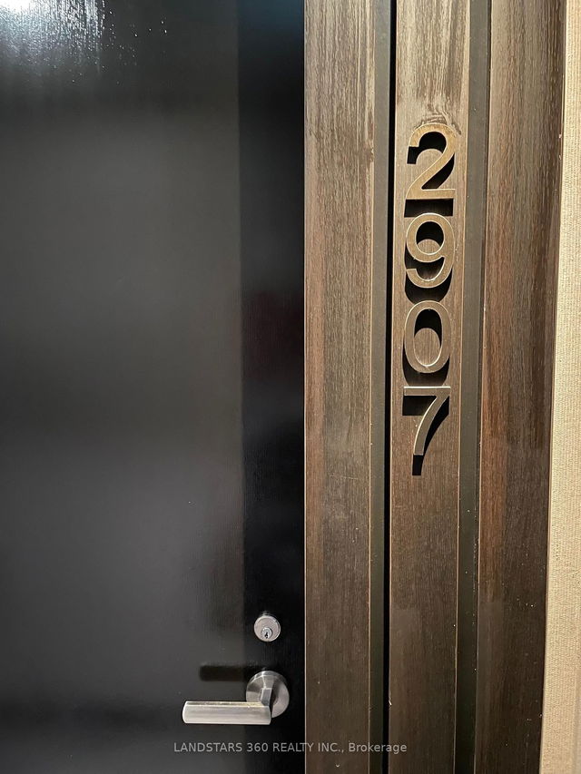 2907 - 501 Yonge Street