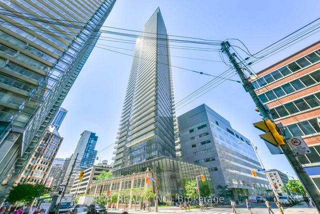 1108 - 832 Bay Street
