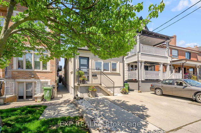 32 Amherst Avenue