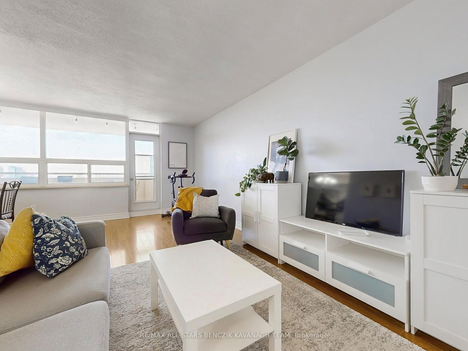 Condo for sale at 1701-1350 York Mills Road, Toronto, Parkwoods-Donalda, M3A 2A1 - MLS: C12131049