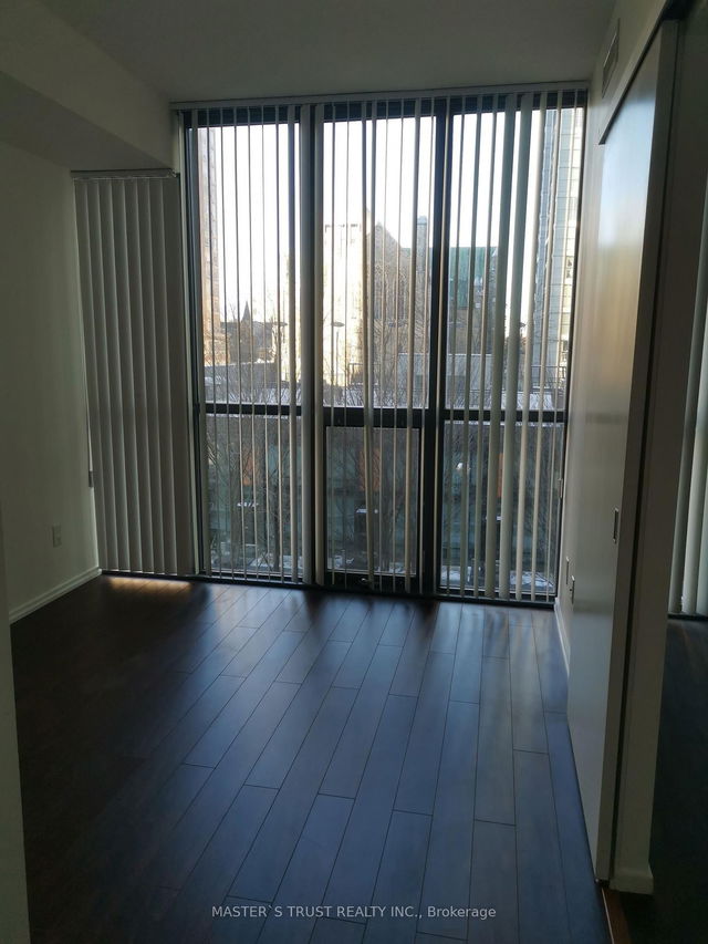 410 - 101 Charles Street