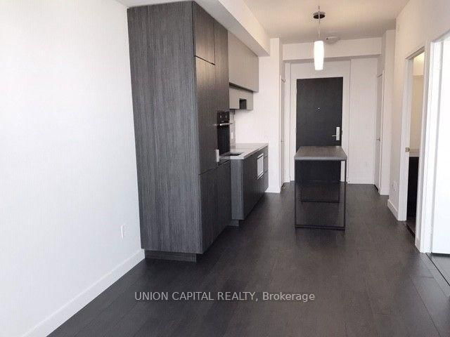 3109 - 8 Eglinton Avenue