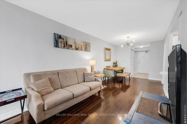 1711 - 3 Rean Drive