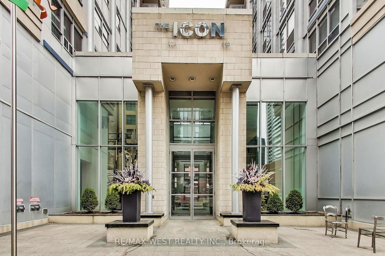 Condo for lease at 510-270 Wellington Street, Toronto, Waterfront Communities C1, M5V 3P5 - MLS: C12131397