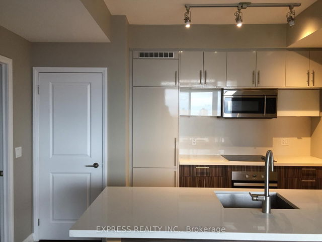2406 - 8 Mercer Street