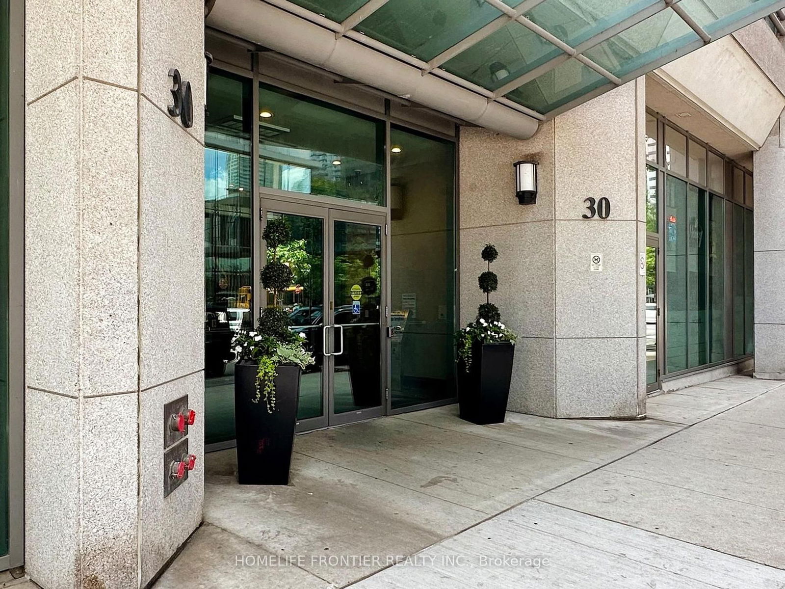Condo for sale at 1812-30 Grand Trunk Crescent, Toronto, Waterfront Communities C1, M5J 3A4 - MLS: C12131532