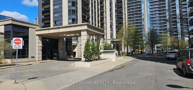 1701 - 155 Beecroft Road
