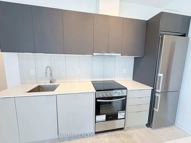 1016 - 8 Tippett Road