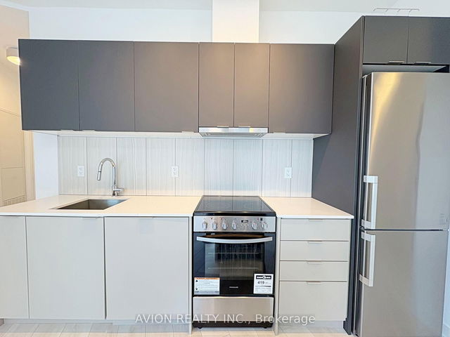 1016 - 8 Tippett Road