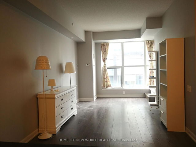 105 - 5168 Yonge Street