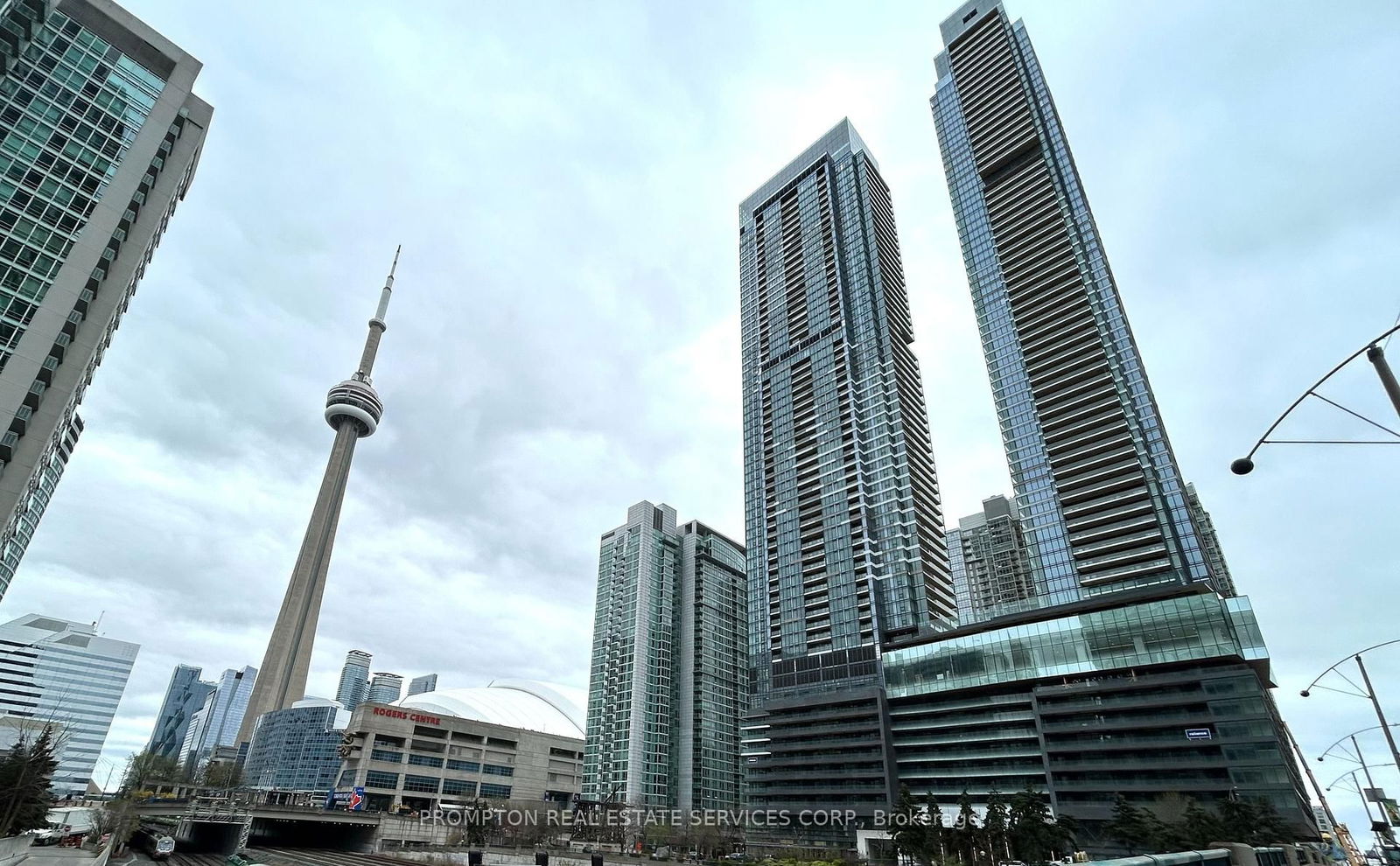 Condo for lease at 507-1 Concord Cityplace Way, Toronto, Waterfront Communities C1, M5V 0X3 - MLS: C12131955