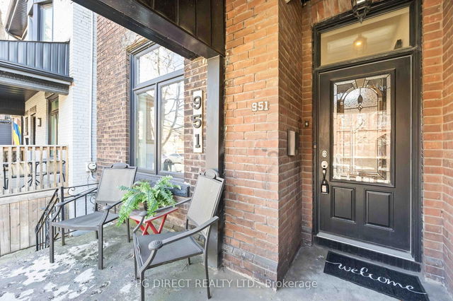951 Dundas Street