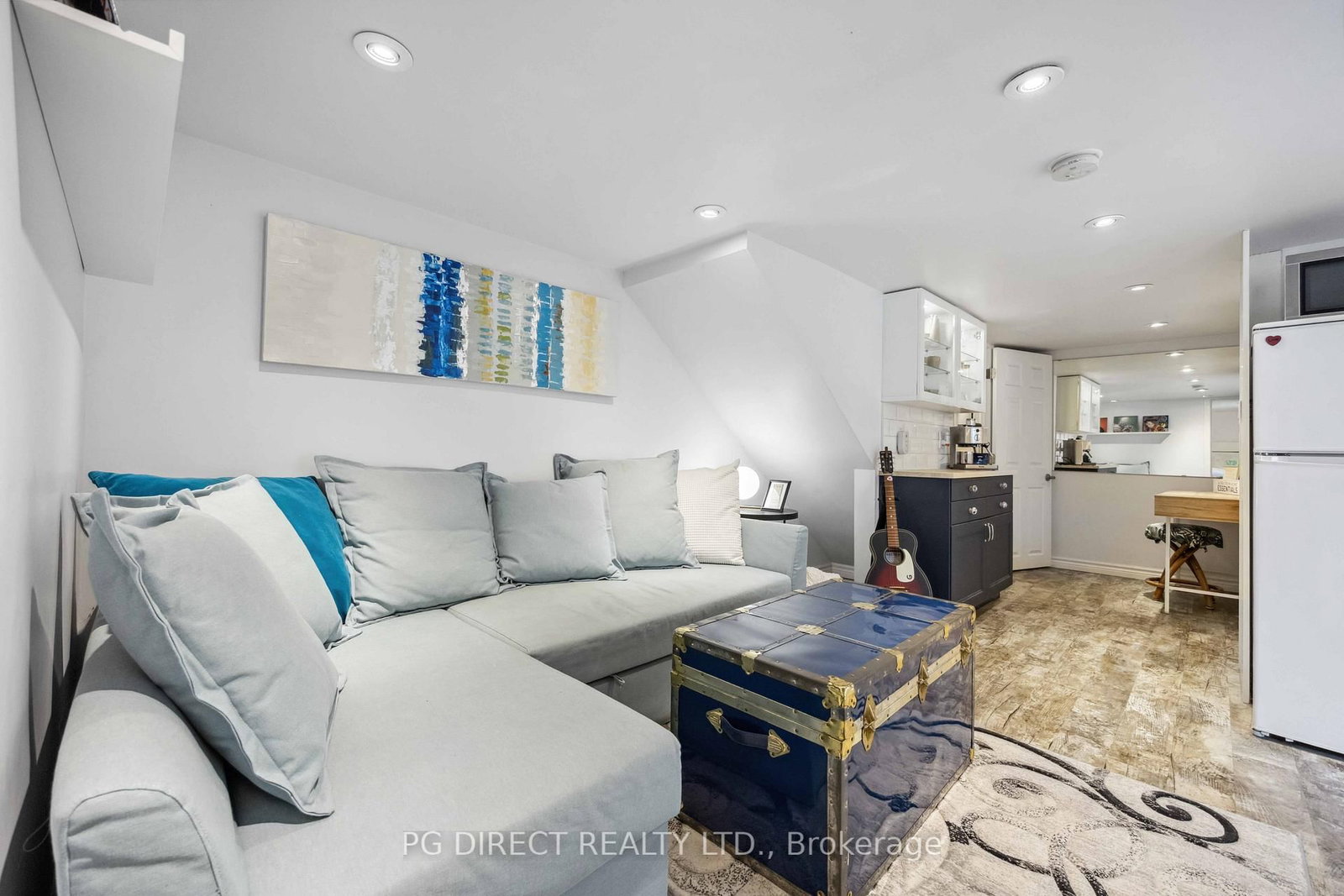 Listing Image 13