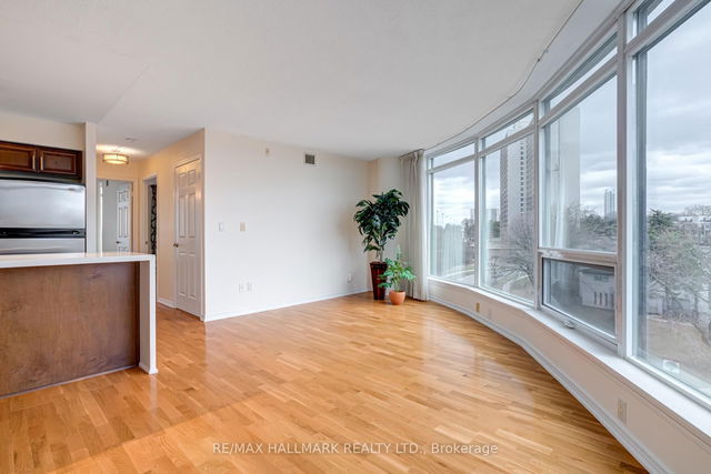 1003 - 18 Valley Woods Road