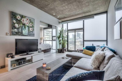 Unit 909 — 60 Bathurst St, Toronto - Niagara image-0-2