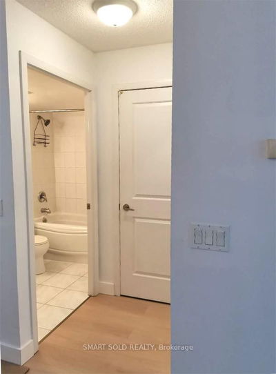 Unit 811 — 4978 Yonge St, Toronto - Lansing-Westgate image-0-3